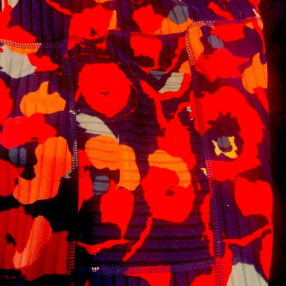 Vibrant Floral 2 piece set: Crewneck/leggings
